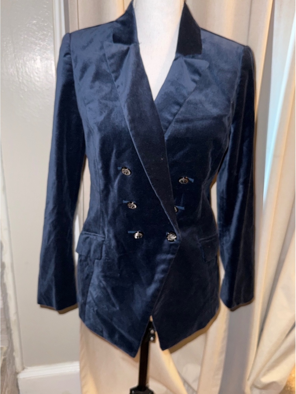 Tommy Hilfiger Black Velvet Crest Blazer White Trim Gold Buttons Size 6